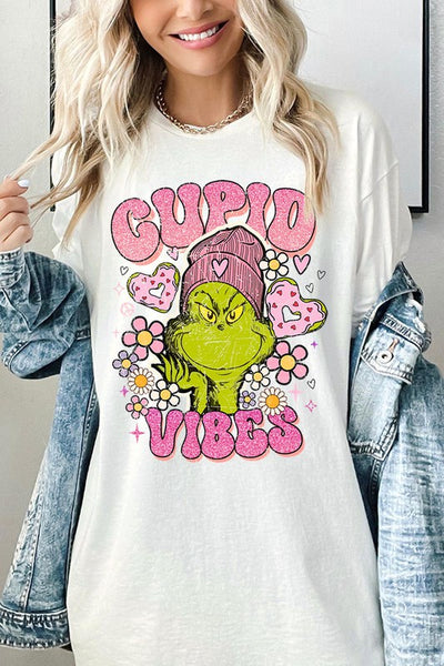 CUPID VIBES GRINCH TEE